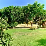 فندق Janas