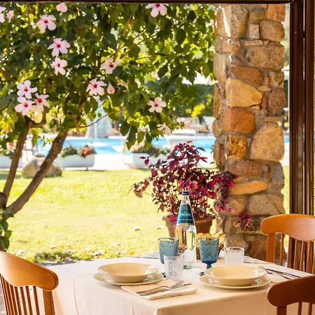 Hotel Janas 3*