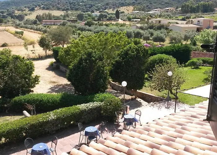 فندق Janas Tertenìa